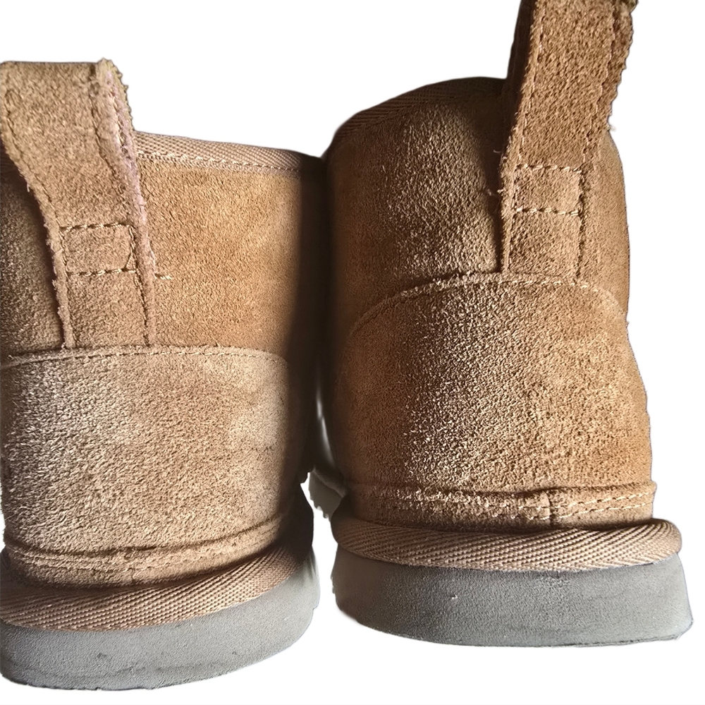 Ugg Neumal Chestnut Boots - Picture 7 of 9